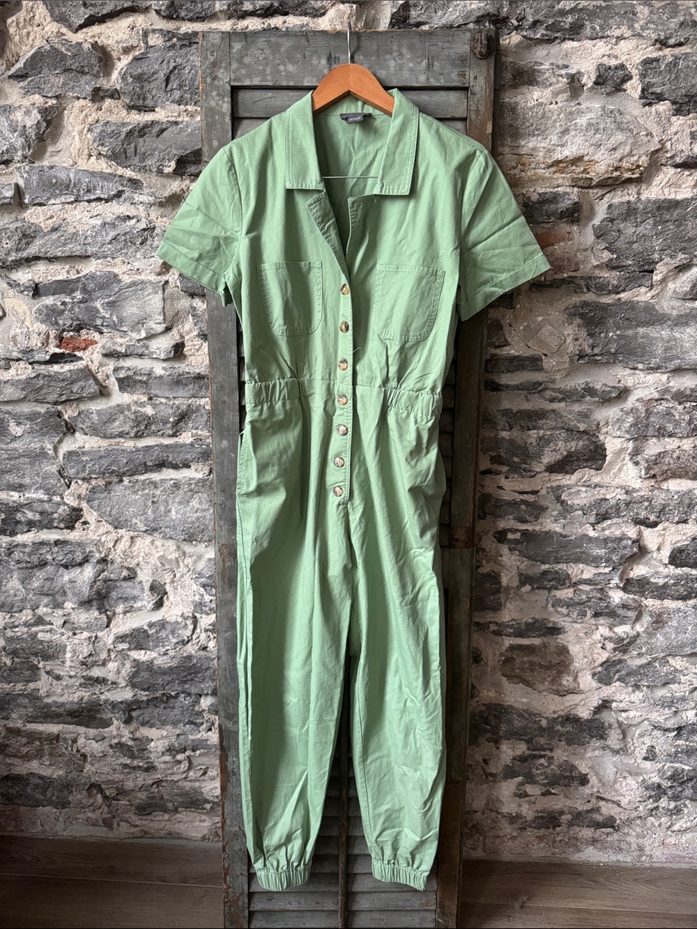 Sans Souci Medium Green Short-Sleeve Button-Front Jumpsuit